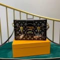 LOUIS VUITTON PETITE MALLE