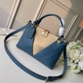 LOUIS VUITTON V TOTE BB