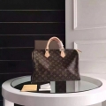 LOUIS VUITTON SPEEDY 35