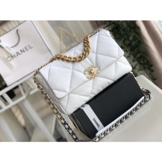 CHANEL 19 FLAP BAG