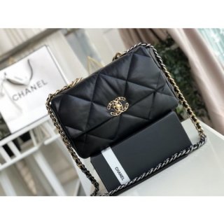 CHANEL 19 FLAP BAG