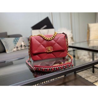 CHANEL 19 FLAP BAG