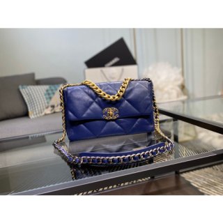 CHANEL 19 FLAP BAG