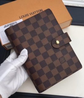 Louis Vuitton Agenda Cover