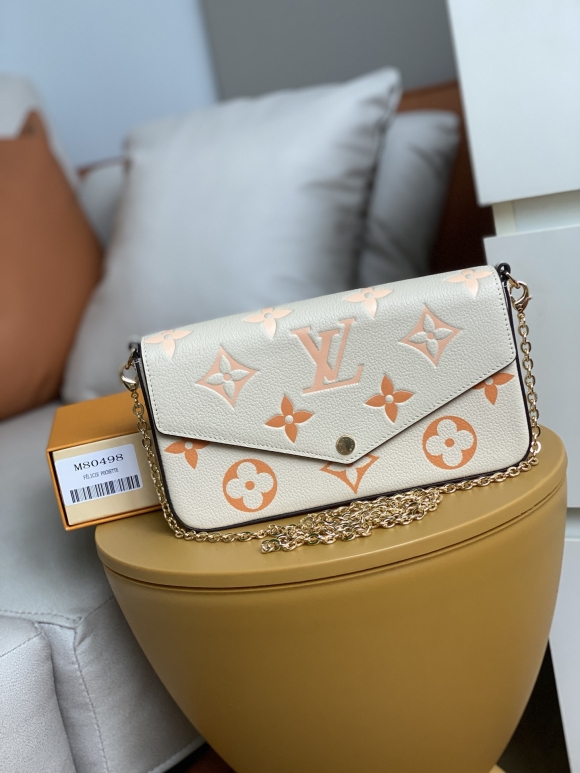 LOUIS VUITTON Pochette Felicie