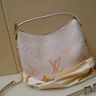 LOUIS VUITTON Marshmallow Hobo bag