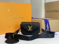 LOUIS VUITTON Multi Pochette New Wave