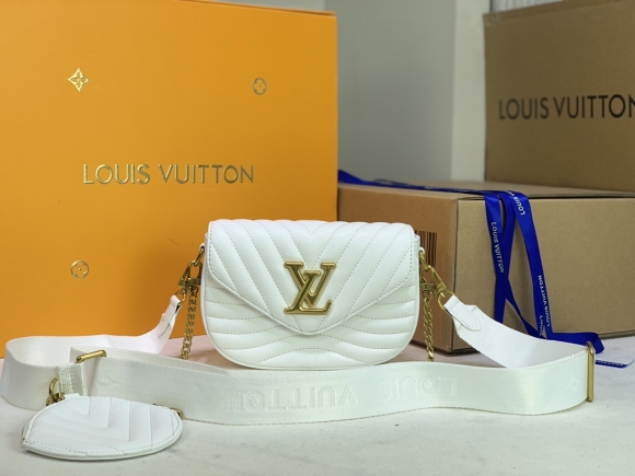 LOUIS VUITTON Multi Pochette New Wave