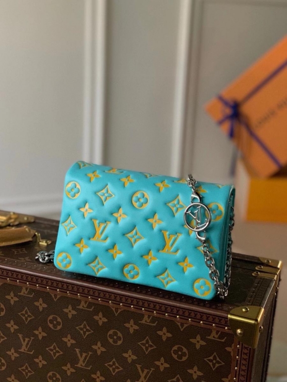 Louis Vuitton Pochette Coussin Chain Bag