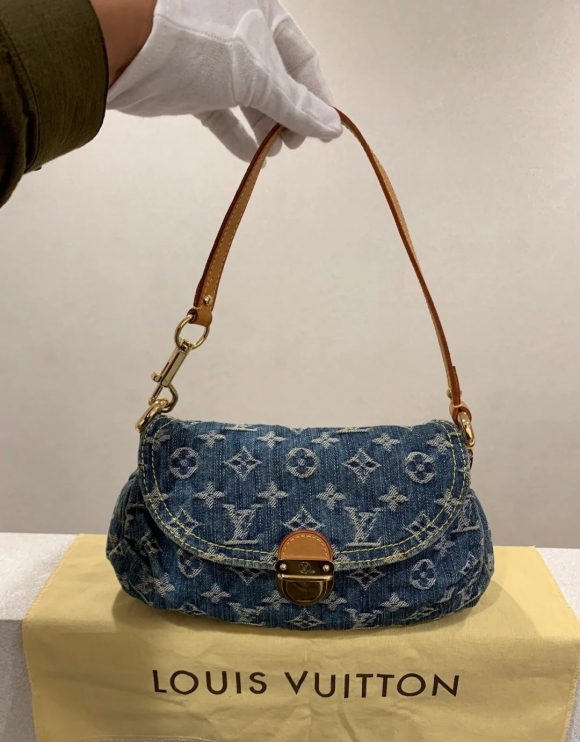 LOUIS VUITTON vintage bag