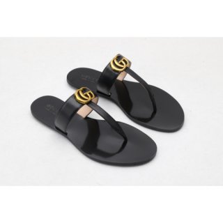 GUCCI Leather Thong Sandal With Double G