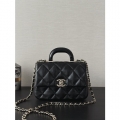 CHANEL FLAP BAG 19CM