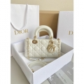 LADY DIOR