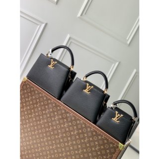 Louis Vuitton Capucines Handlebag