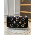 Louis Vuitton Pochette F