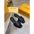 Louis Vuitton Slippers